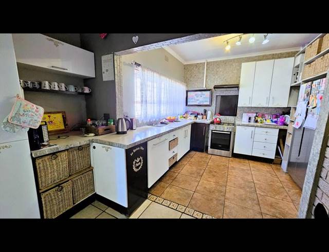 3 BEDROOM HOUSE FOR SALE IN WINGATE PARK